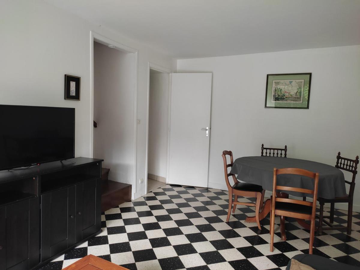 Les Glycines Villa Vulaines-sur-Seine Екстериор снимка